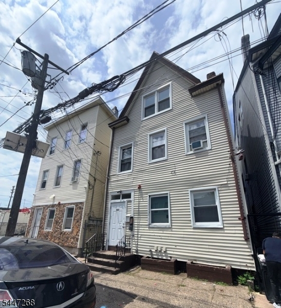 Residential Income in Paterson City
