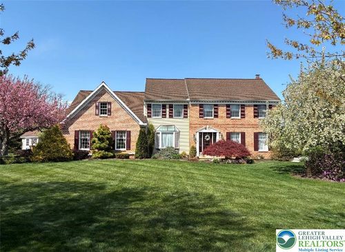 4059 Old Sentry Rd, Allentown, PA, 18104-9794 | Card Image