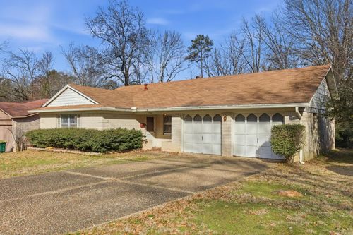 7922 Illinois St, Little Rock, AR, 72227-4016 | Card Image