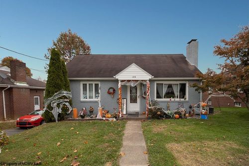 108 Cimarron Rd, Clarksburg, WV, 26301-4313 | Card Image