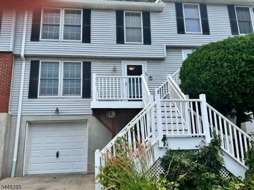 29 Cambridge E, Oxford, NJ, 07863-3407 | Card Image