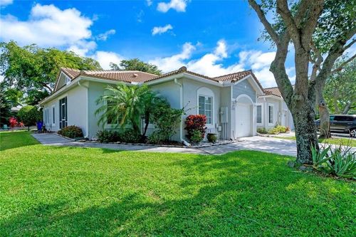4639 Sw 12th Pl, Deerfield Beach, FL, 33442-8220 | Card Image