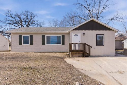 4614 N Antioch Rd, Kansas City, MO, 64117-1147 | Card Image