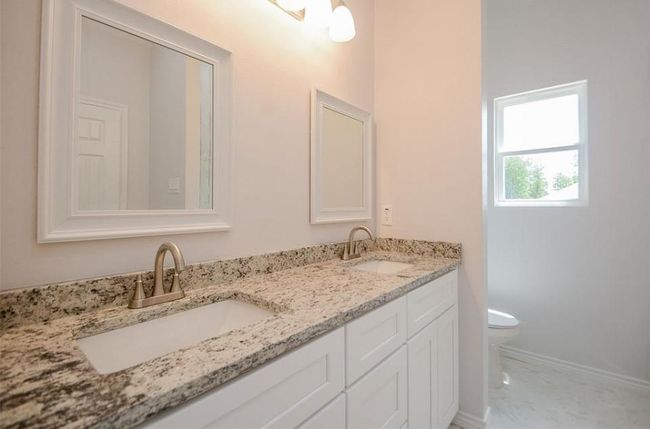 2352 Cedar Place Dr, House other with 3 bedrooms, 2 bathrooms and 2 parking in Conroe TX | Image 13