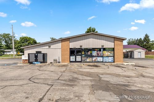 1036 W Lincoln Ave, Ionia, MI, 48846-1443 | Card Image