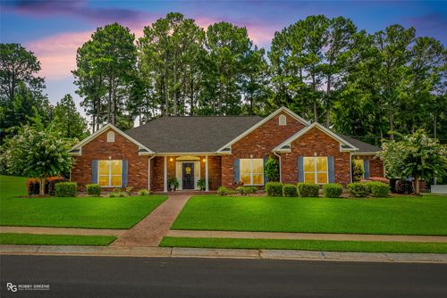 221 Woodhaven Dr, Minden, LA, 71055-5862 | Card Image