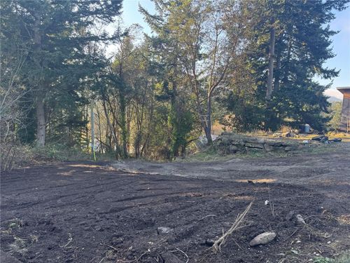 141 Desmond Cres, Salt Spring, BC, V8K2S1 | Card Image