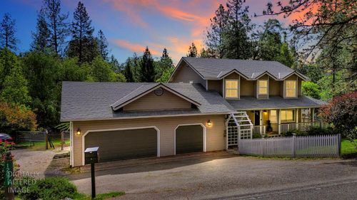 12071 Alta Sierra Dr, Grass Valley, CA, 95949-6529 | Card Image