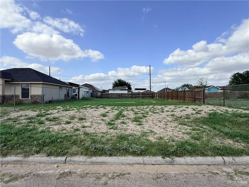 3215 Nancy St, Edinburg, TX, 78542-1329 | Card Image