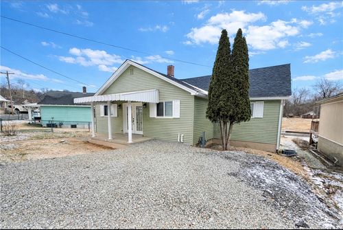 208 Brown St, Brownsville, PA, 15417-8704 | Card Image