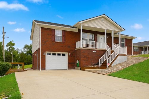 1220 Kenzie Ct, Berea, KY, 40403-9365 | Card Image