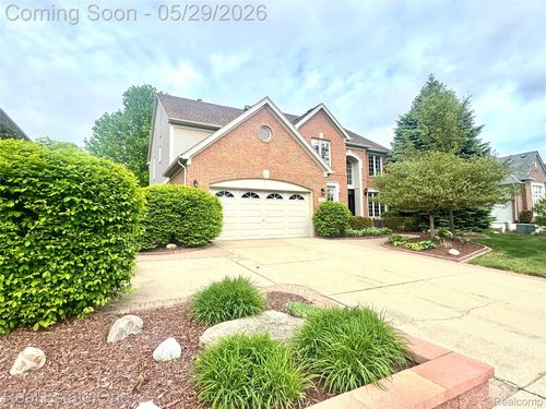 1215 Letica Dr, Rochester, MI, 48307-6085 | Card Image