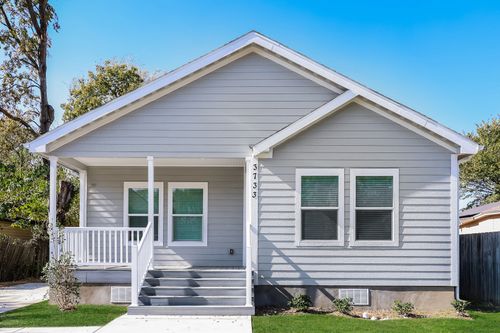 3733 Vineyard Dr, Dallas, TX, 75212-1335 | Card Image