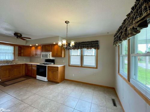 2301 Avenue A, Fort Madison, IA, 52627-2343 | Card Image