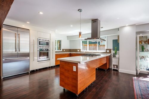 4066 Norwood Ave, North Vancouver, BC, V7N3R3 | Card Image