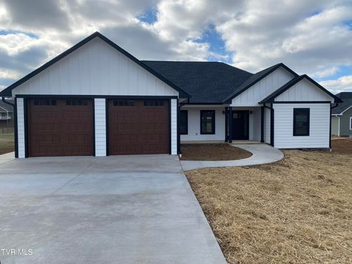 120 Green Lawn Ave, Greeneville, TN, 37743-2381 | Card Image