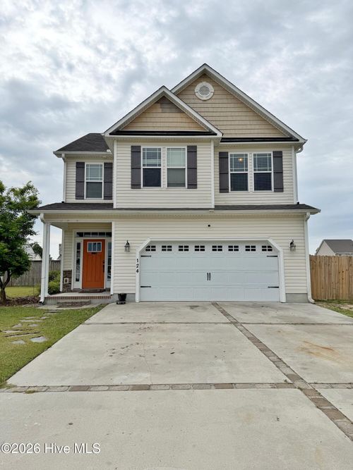 124 Landover Dr, Richlands, NC, 28574-8417 | Card Image