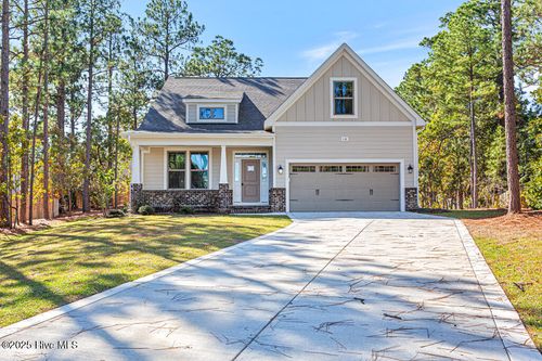 10 Van Buren Ln, Pinehurst, NC, 28374-6929 | Card Image