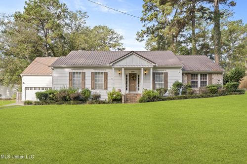 609 Dabbs Street, Hattiesburg, MS, 39401 | Card Image