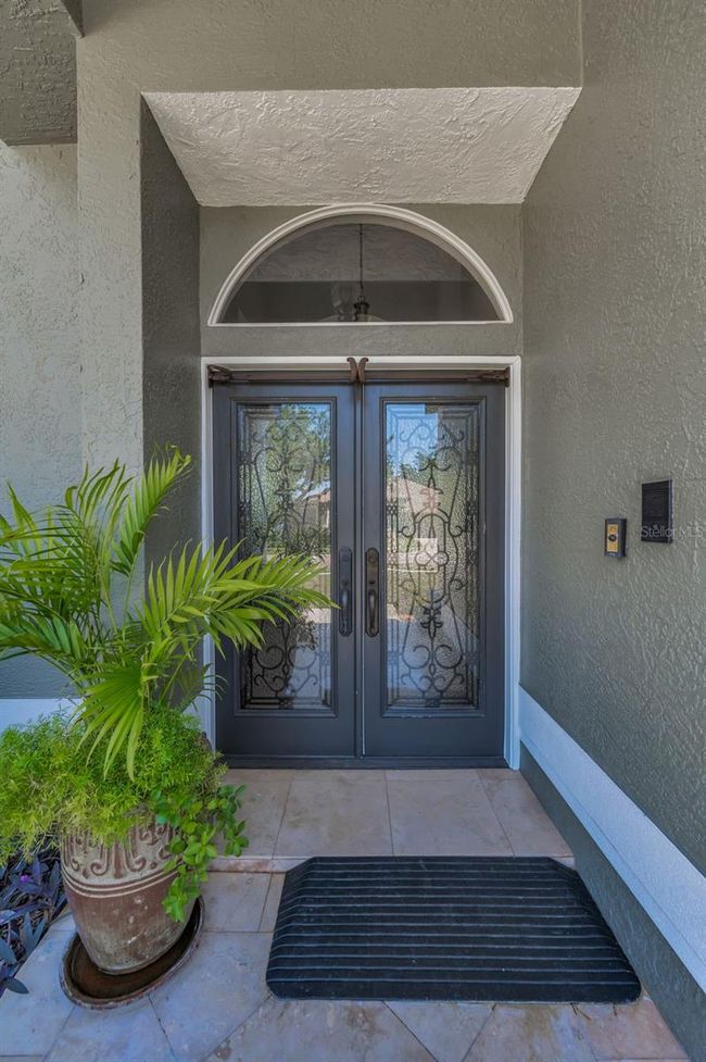 Double leaded glass front doors | Image 62