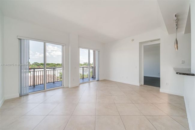 APT-305 - 2633 Ne 14 Th Ave, Condo with 2 bedrooms, 2 bathrooms and null parking in Wilton Manors FL | Image 4