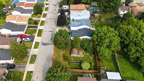 71 Bradbury Cres, Cambridge, ON, N1R7A3 | Card Image