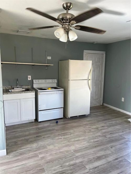 apt-4b-1928 Mckinley St, Hollywood, FL, 33020-3130 | Card Image