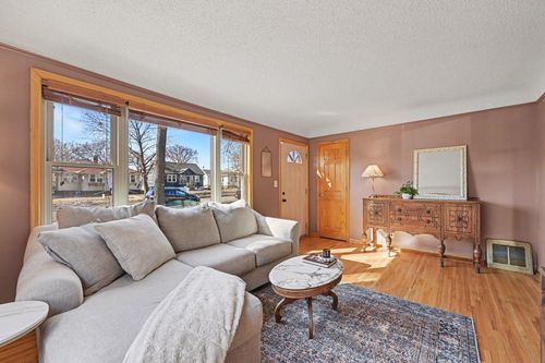 5425 31st Ave S, Minneapolis, MN, 55417-2030 | Card Image