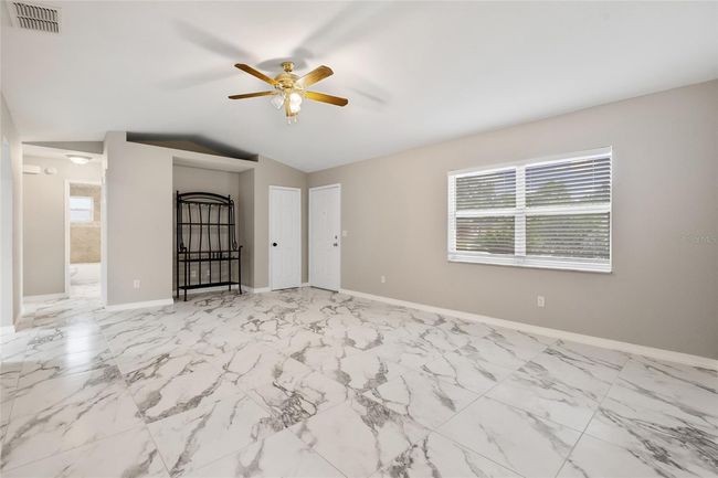 4250 Nw 26 Th Ter, House other with 3 bedrooms, 2 bathrooms and null parking in Ocala FL | Image 10