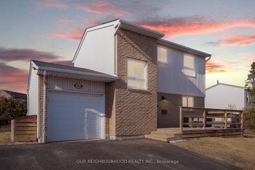 56 Lucas Lane, Ajax, ON, L1S3P8 | Card Image