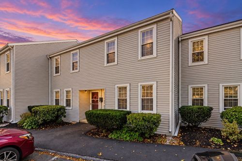 8-52 Warren St, Peabody, MA, 01960-4279 | Card Image