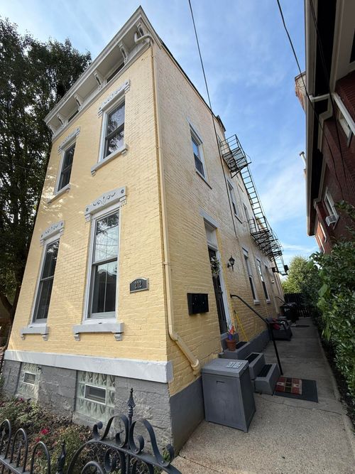 2-212 W 6th St, Covington, KY, 41011-1471 | Card Image