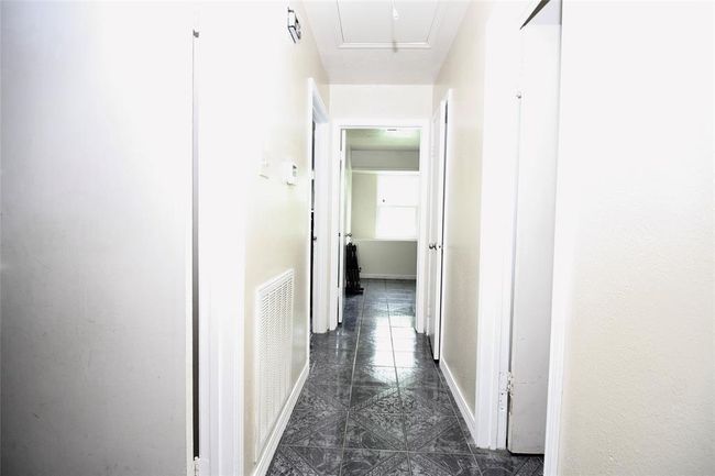 Hall to the Bedrooms. | Image 24