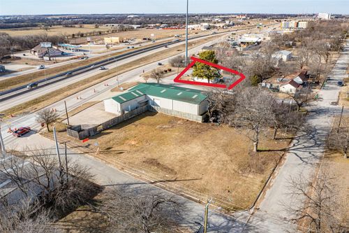 720 Mccrary St, Gainesville, TX, 76240-3138 | Card Image