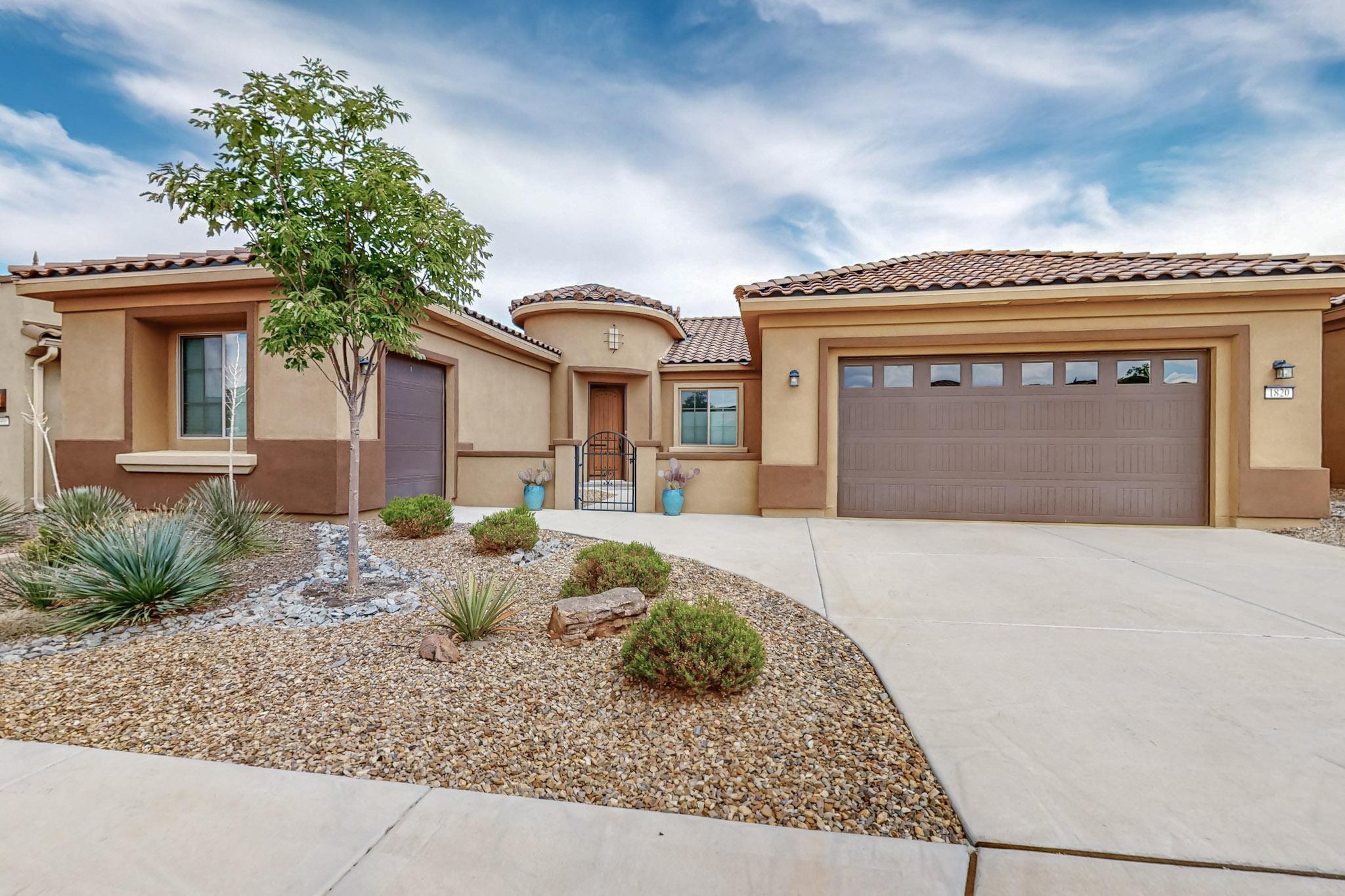 Pebble Creek Trl, Albuquerque, NM 87120