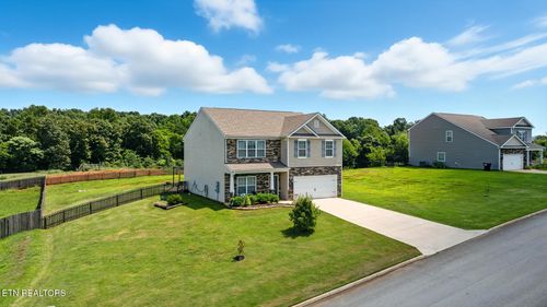 2930 Sagegrass Dr, Louisville, TN, 37777-3574 | Card Image