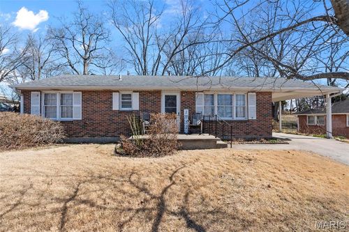 1052 Dorothy St, Cape Girardeau, MO, 63701-3512 | Card Image