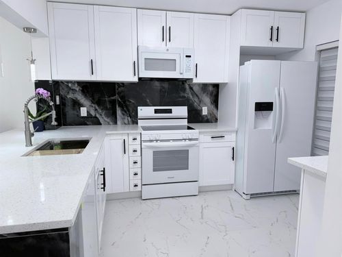 107-300 E Club Cir, Boca Raton, FL, 33487 | Card Image