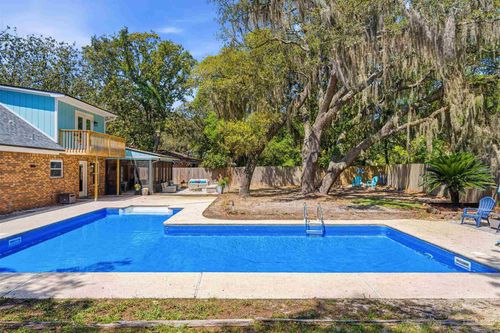 1555 Oak Shore Dr, Gulf Breeze, FL, 32563-3803 | Card Image
