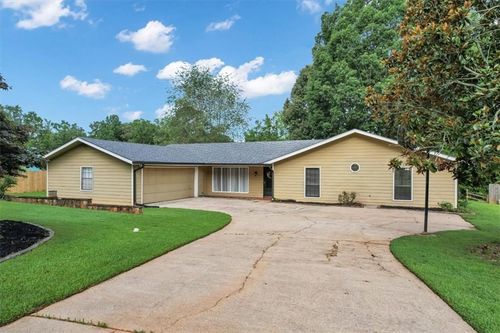 5357 Golfcrest Cir, Stone Mountain, GA, 30088-4118 | Card Image