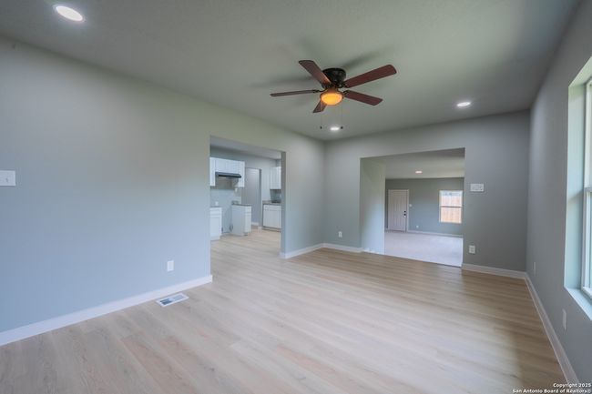 234 Gaiety Ln, House other with 3 bedrooms, 2 bathrooms and null parking in Kirby TX | Image 17