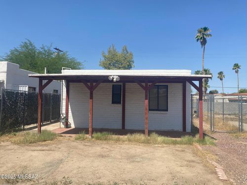 4091 N Fremont Ave, Tucson, AZ, 85719-1065 | Card Image