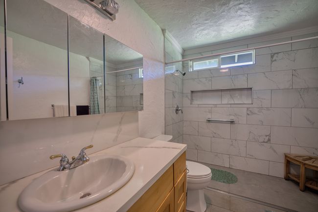 W - 699 Kulaloa Rd, Home with 4 bedrooms, 3 bathrooms and null parking in HILO HI | Image 22