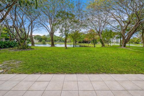 106-2214 S Cypress Bend Dr, Pompano Beach, FL, 33069-5600 | Card Image