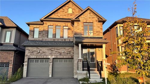 99 Crossmore Cres, Cambridge, ON, N1S0C7 | Card Image