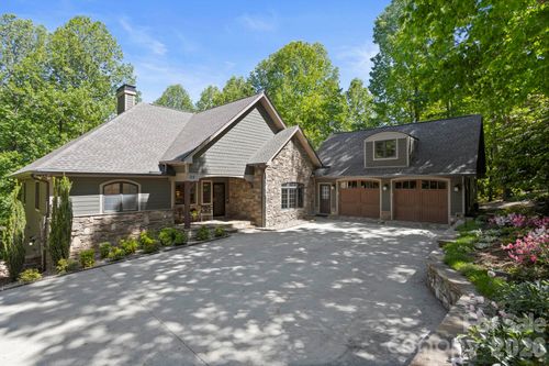 20 Fernridge Ct, Flat Rock, NC, 28731-8000 | Card Image