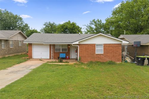 724 N Canadian Ave, Purcell, OK, 73080-2637 | Card Image