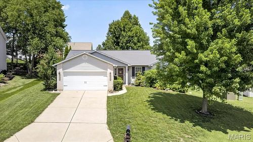 1176 Gibraltar Point Dr, Saint Charles, MO, 63304-5040 | Card Image