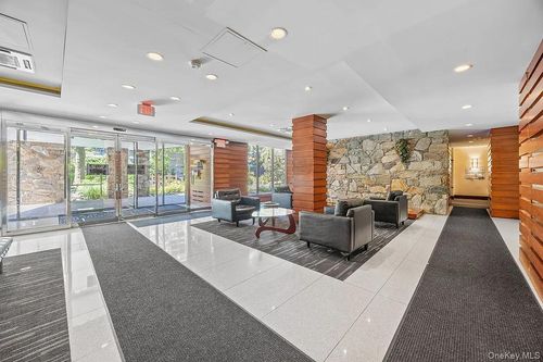 1n-8710 51st Ave, Elmhurst, NY, 11373-3908 | Card Image