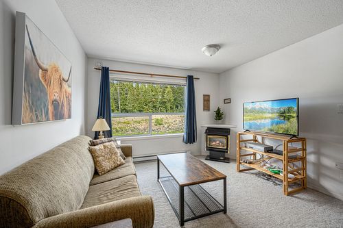 209-1105 Henry Rd, Courtenay, BC, V9J1L0 | Card Image